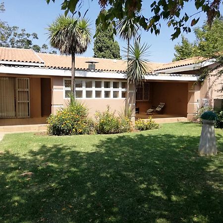 אלברטון Dante Guest House מראה חיצוני תמונה